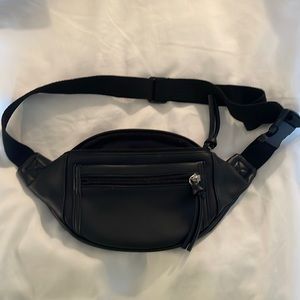 Black belt bag
